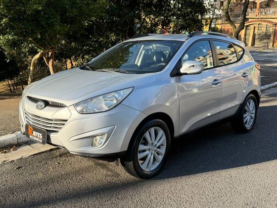 HYUNDAI IX35 2.0 MPI 4X2 16V GASOLINA 4P AUTOMÁTICO HYUNDAI IX35 2.0 MPI 4X2 16V GASOLINA 4P AUTOMÁTICO